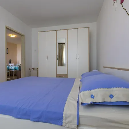 Charmantes Nur 300 Meter Zum Mit Meerblick, Waschmaschine, Wifi *