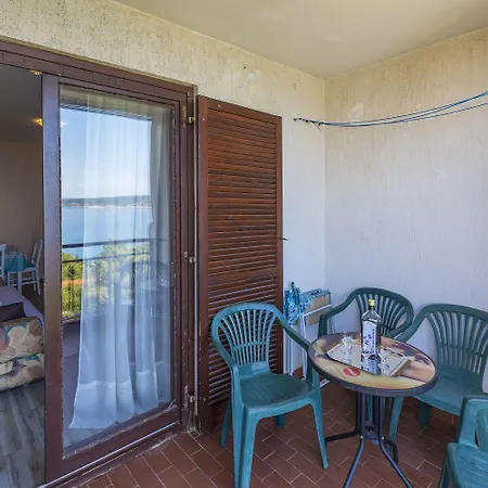 Charmantes Nur 300 Meter Zum Mit Meerblick, Waschmaschine, Wifi